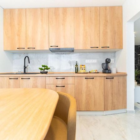 Apartman Discreet Kysucke Nove Mesto Luaran gambar