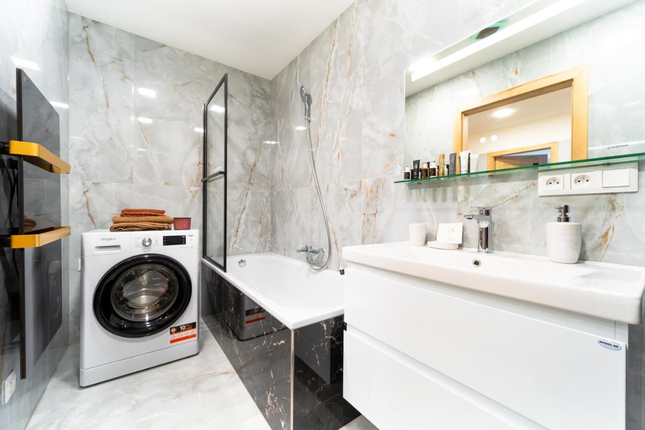 Apartman Discreet Kysucke Nove Mesto Luaran gambar