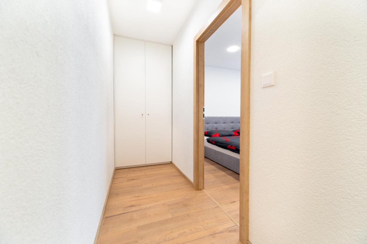 Apartman Discreet Kysucke Nove Mesto Luaran gambar